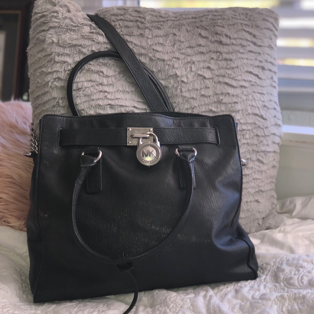 Micheal Kors black bag